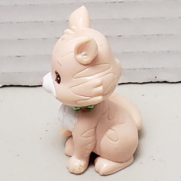 Strawberry Shortcake Cat Custard 2002 - Picture 2 of 5